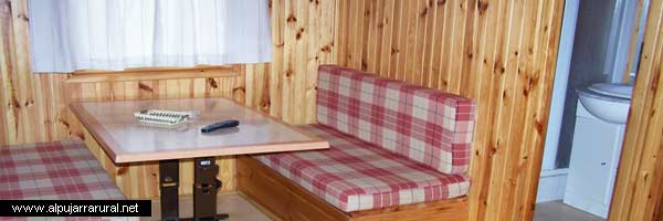 Cabañas rurales de madera en La Alpujarra